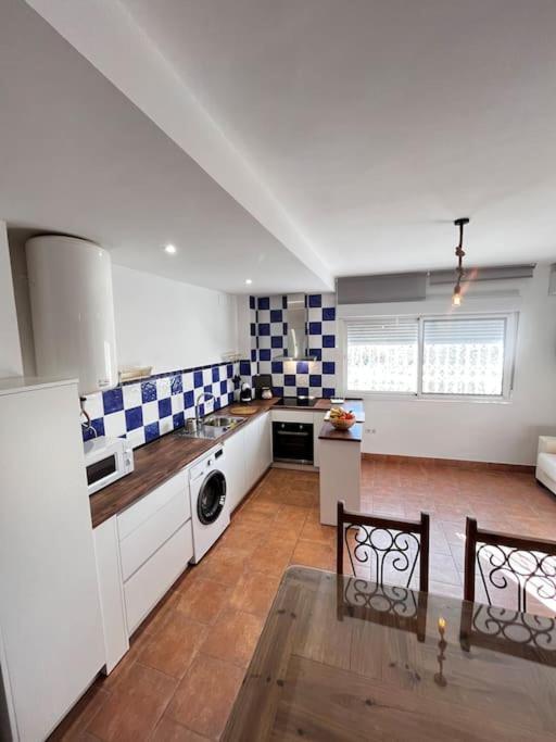 Apartamento La Casa De La Avenida Cenes De La Vega Exterior foto