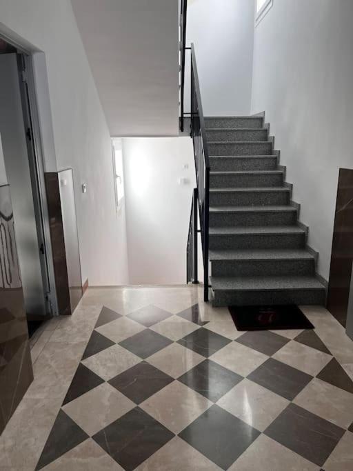 Apartamento La Casa De La Avenida Cenes De La Vega Exterior foto
