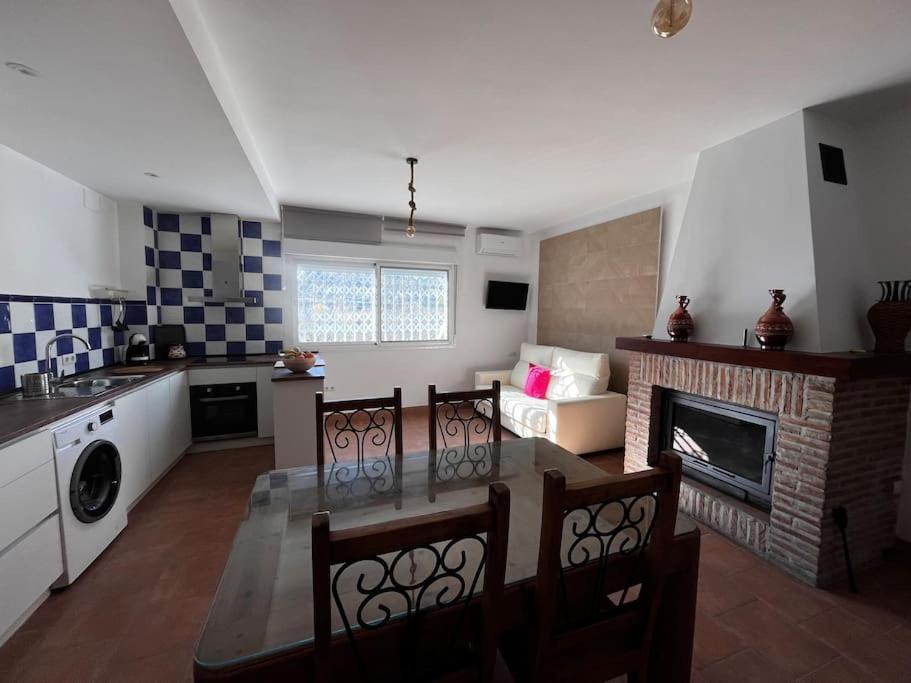 Apartamento La Casa De La Avenida Cenes De La Vega Exterior foto